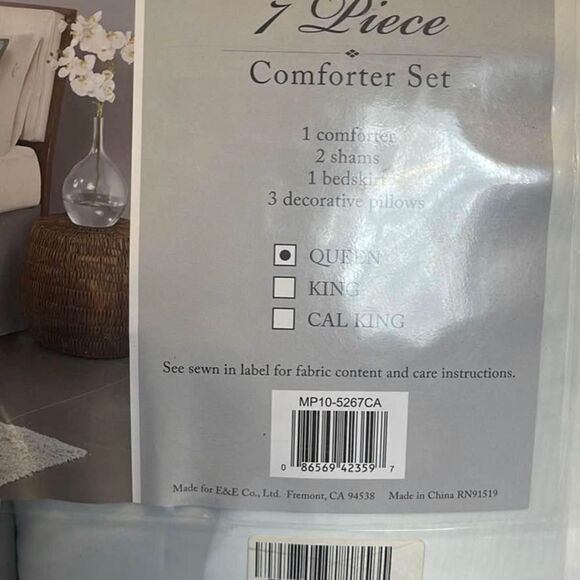 7 Piece Reversible Cotton Sateen Comforter Seafoam Full/Queen, NEW - Picture 4 of 4